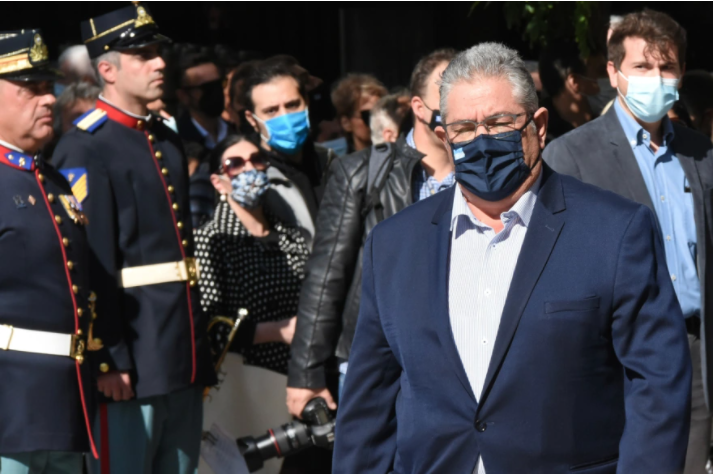 Η εξόδιος ακολουθία τελέστηκε χοροστατούντος του Αρχιεπισκόπου Αθηνών και Πάσης Ελλάδος Ιερωνύμου, ενώ ακολούθησαν τα συλλυπητήρια προς τους συγγενείς.