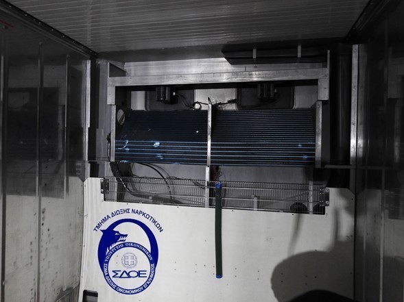 Το ΣΔΟΕ κατέσχεσε κοκαΐνη 13 κιλών σε φορτίο με μπανάνες