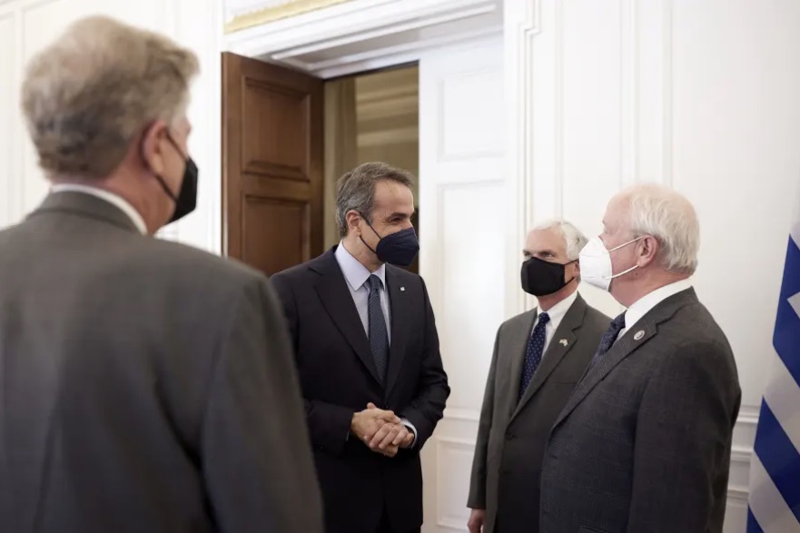 Με Αμερικανούς γερουσιαστές συναντήθηκε ο Κυριάκος Μητσοτάκης, στο Μέγαρο Μαξίμου.