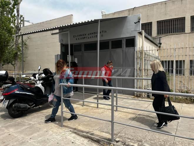 Ρούλα Πισπιρίγκου: Την επισκέφθηκαν στις φυλακές Κορυδαλλού η μητέρα, η αδελφή και ο πατριός της