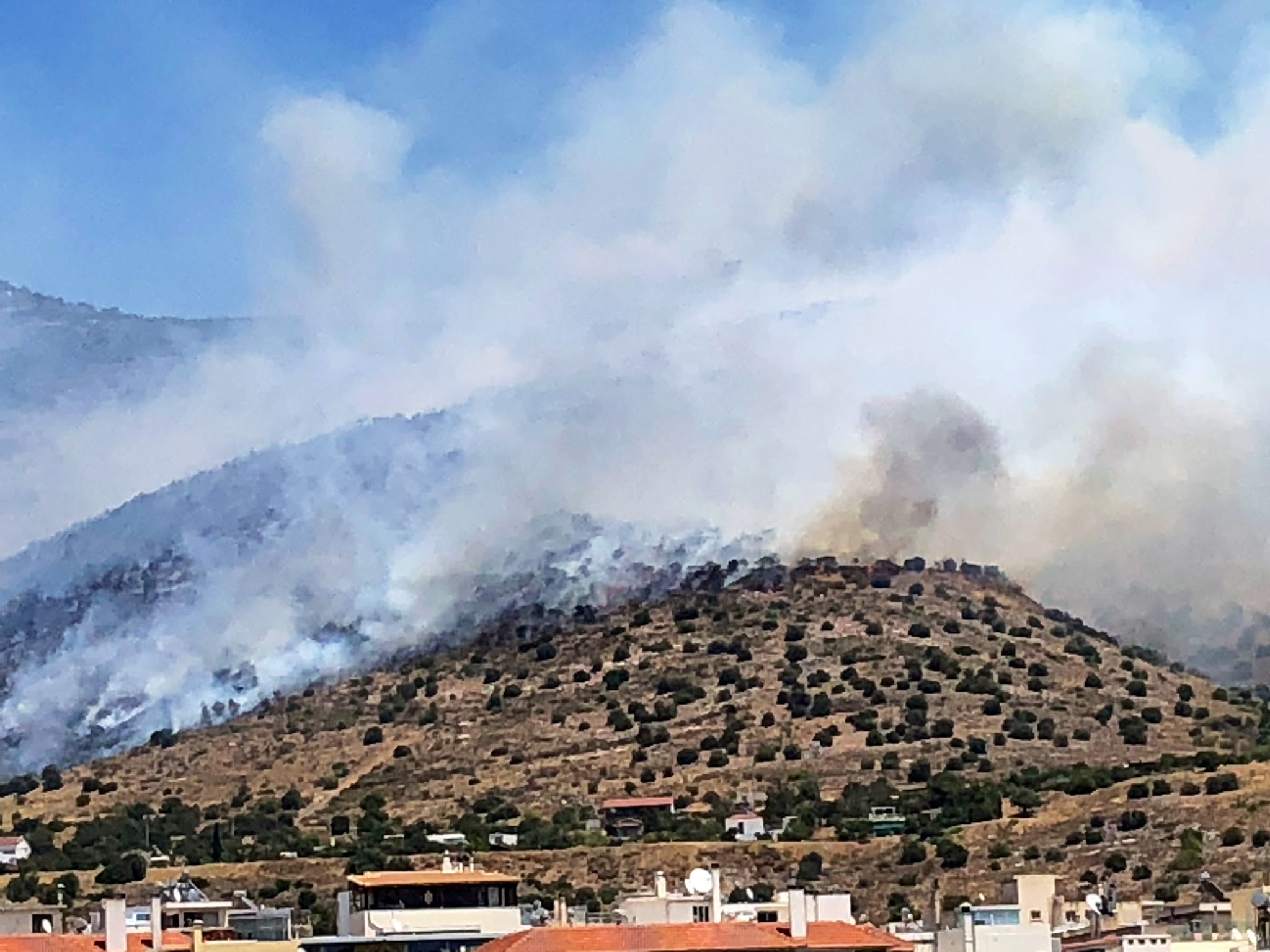 Φωτιά στην Άνω Γλυφάδα