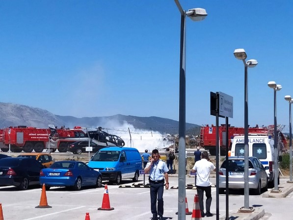 Φωτιά σε ελικόπτερο στο αεροδρόμιο «Ελευθέριος Βενιζέλος»
