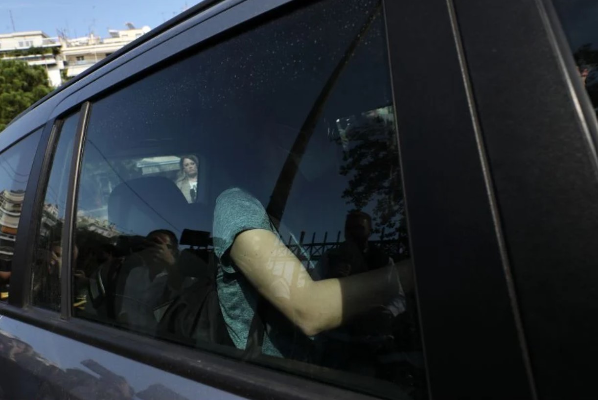 Βιασμός 12χρονης: Στην ανακρίτρια η 37χρονη μητέρα – Πήρε προθεσμία για να απολογηθεί