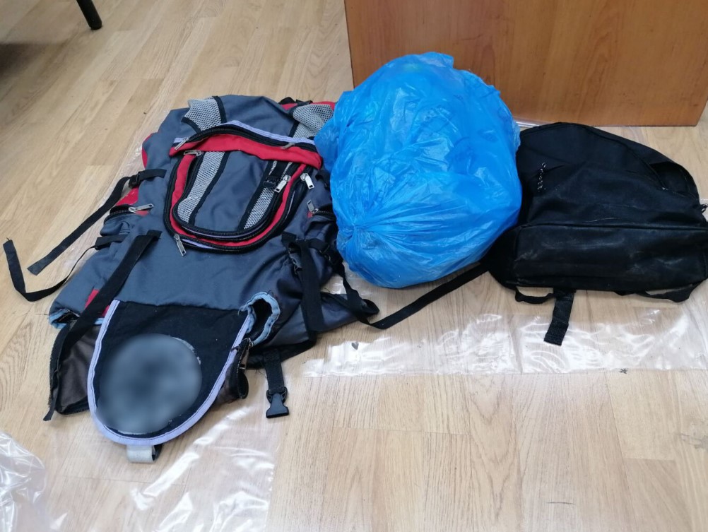 Αστυνομική επιχείρηση στην Πολυτεχνειούπολη Ζωγράφου: Βρέθηκαν μολότοφ, στειλιάρια και βαριοπούλες