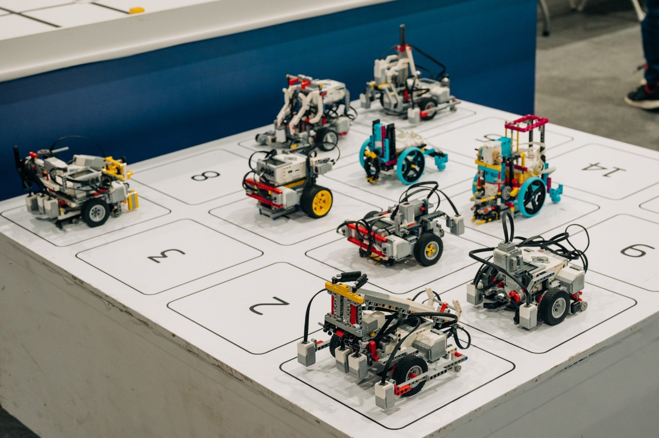 COSMOTE Robotics