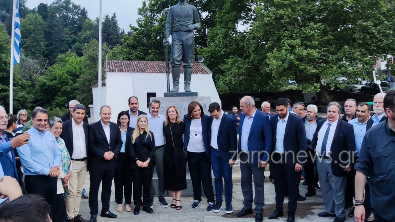 Η μαντινάδα του Κυριάκου Μητσοτάκη στο Θέρισο