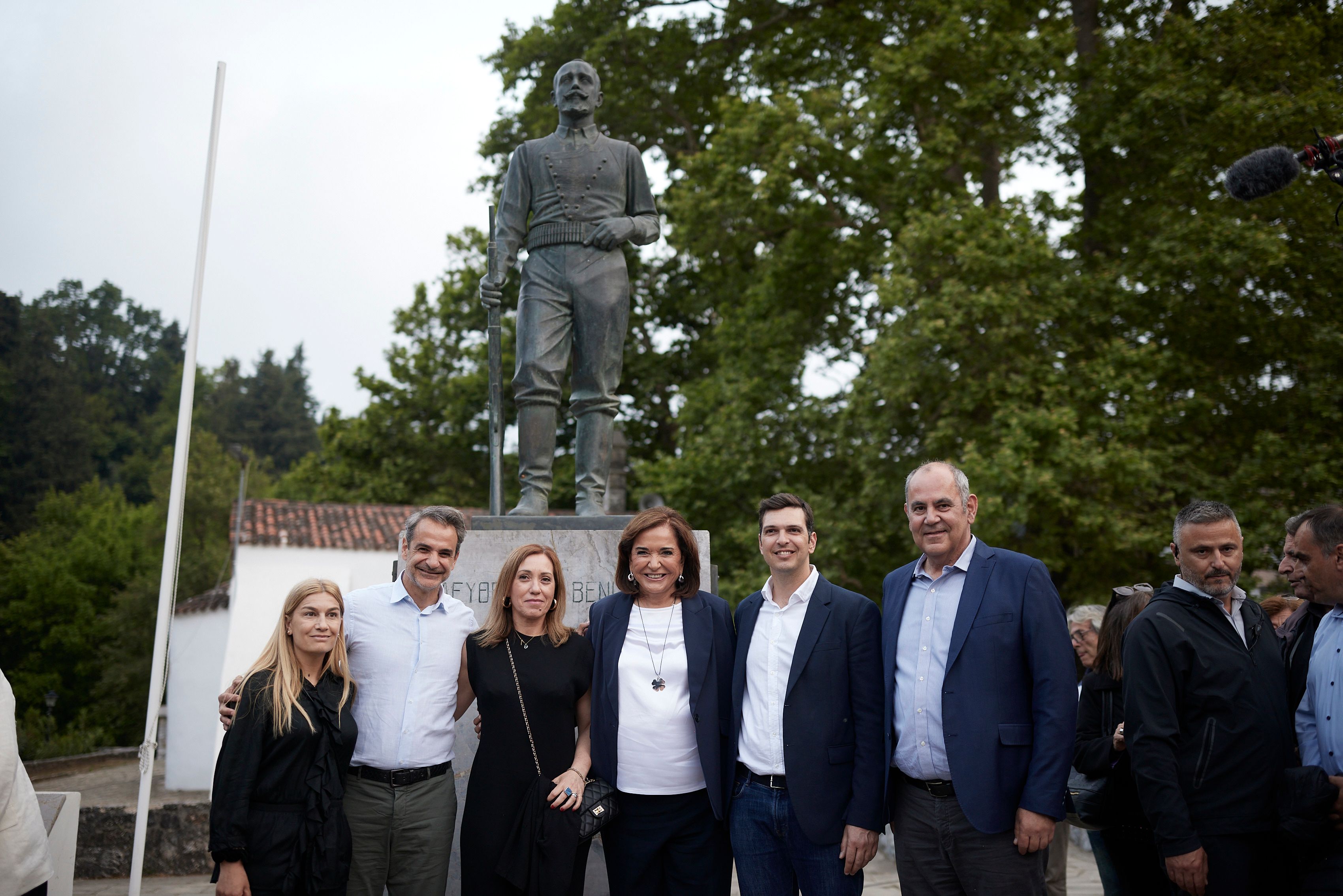 Η μαντινάδα του Κυριάκου Μητσοτάκη στο Θέρισο