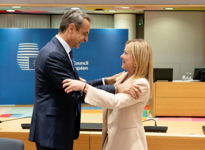 Μητσοτάκης: «Χρειάζονται καινοτόμες πολιτικές κατά των διακινητών, για να μην κινδυνεύουν άνθρωποι»