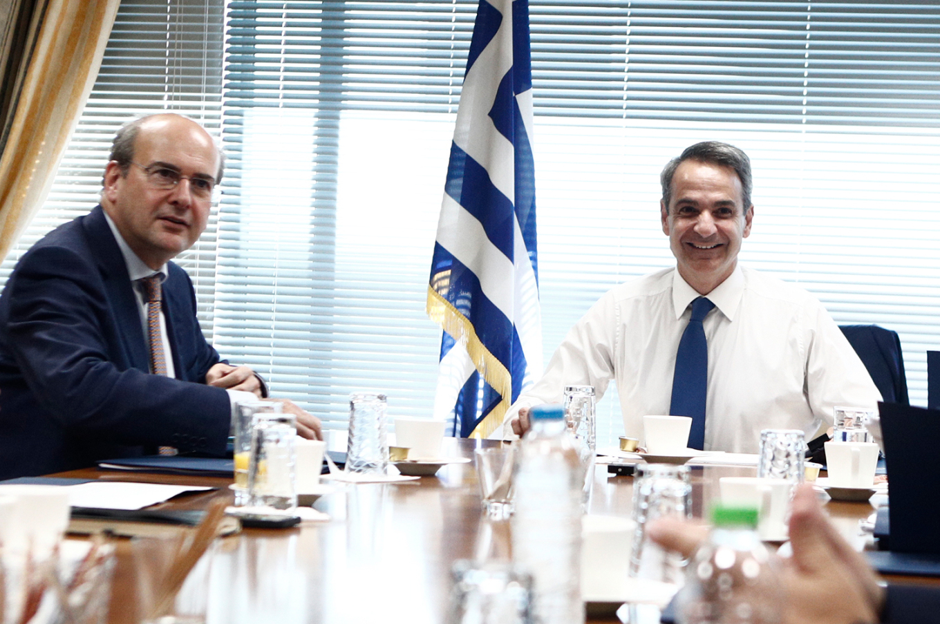 Στο υπουργείο Οικονομικών ο Κυριάκος Μητσοτάκης