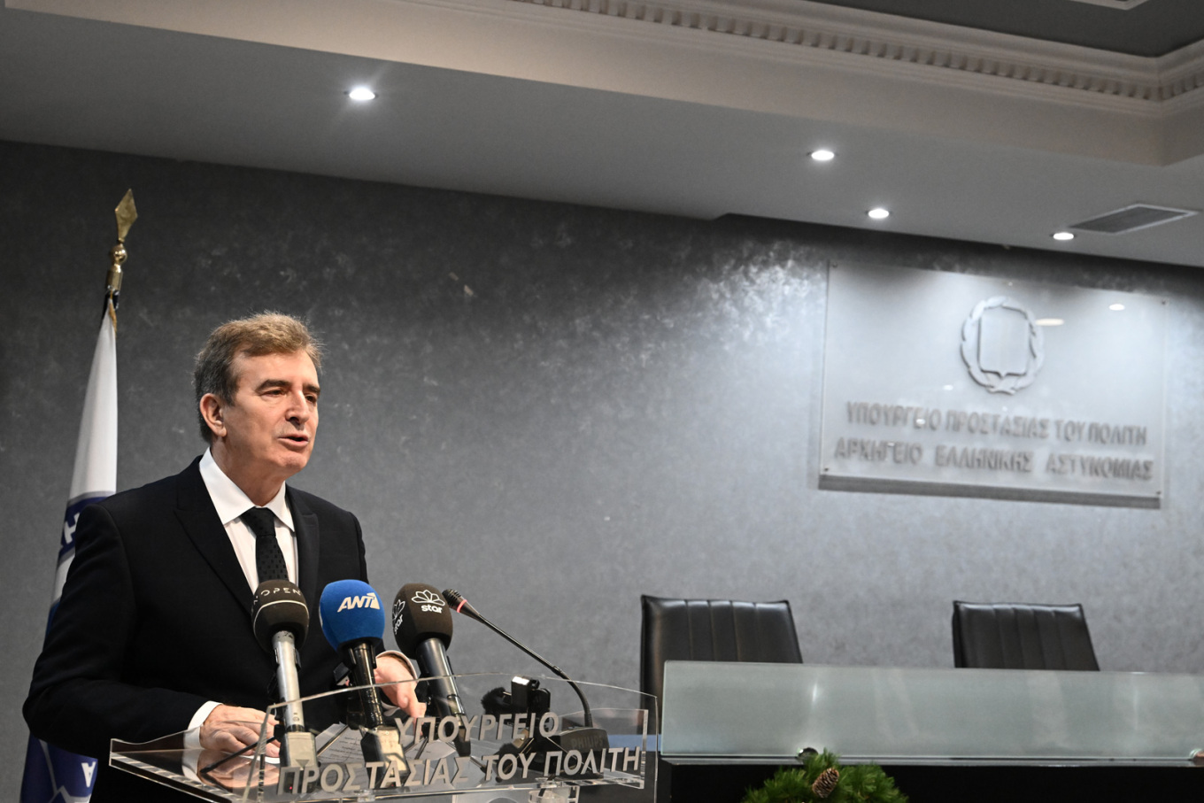 Χρυσοχοΐδης: «Έχουμε μείνει πίσω στην αποστολή μας και πρέπει να τρέξουμε»
