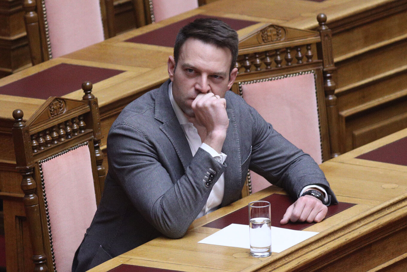 Κασσελάκης: Στη Βουλή για τη συζήτηση για τον γάμο των ομόφυλων ζευγαριών