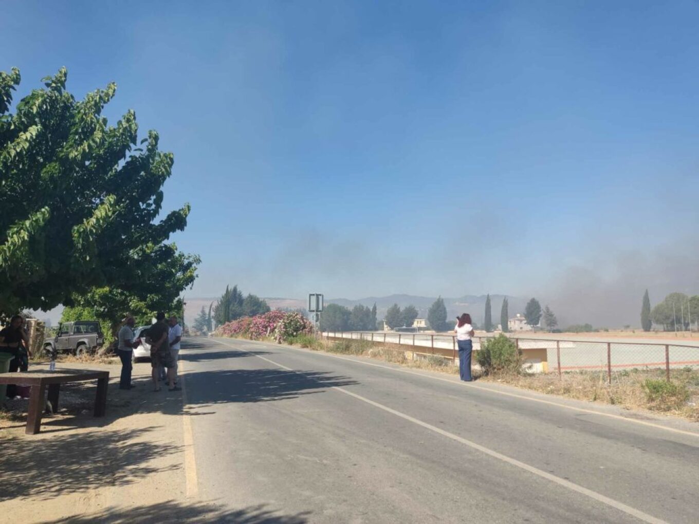 Η ανακοίνωση της Αστυνομίας για την εκκένωση: Υπεράνθρωπες οι προσπάθειες που καταβάλλονται από όλες τις αρμόδιες υπηρεσίες, για κατάσβεση της πυρκαγιάς στην επαρχία Πάφου. Η Αστυνομία προχώρησε σε ανάκληση προσωπικού.