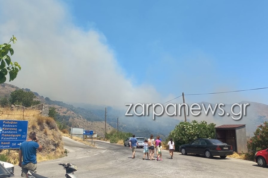 Κρήτη: Μεγάλη μάχη με τις φλόγες στα Χανιά