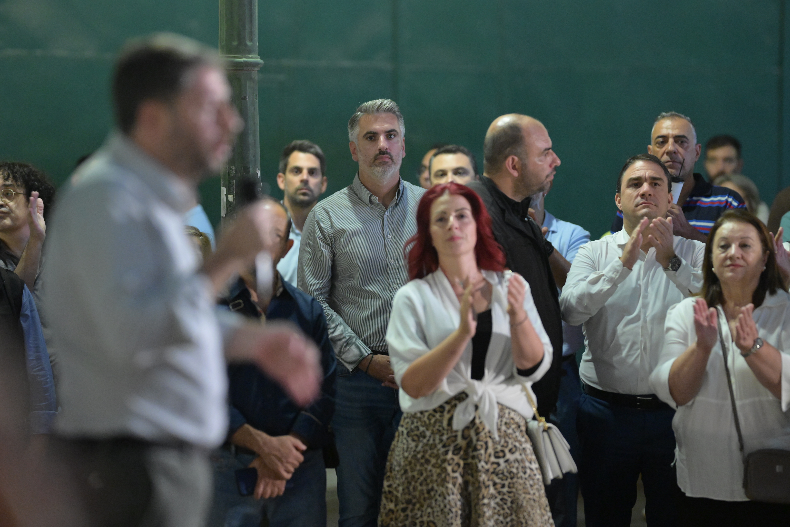 Νίκος Ανδρουλάκης: «Ανανεώνουμε τη σχέση εμπιστοσύνης μας για νέες νίκες, ελπίδα και προοπτική» Φωτογραφίες: https://we.tl/t-x75Mx9aadw «Μας λένε ότι ο Μητσοτάκης είναι "μονόδρομος". Πώς είναι "μονόδρομος" ένας Πρωθυπουργός που καταδικάζει τον λαό μας να έχει τη δεύτερη χειρότερη αγοραστική δύναμη στην Ευρώπη, να πληρώνει τις δεύτερες υψηλότερες ιδιωτικές δαπάνες υγείας και επί διακυβέρνησής του οι ανισότητες να διευρύνονται καθώς οι μισθοί ως ποσοστό του ΑΕΠ είναι 26οι στην Ευρώπη των 27 και τα κέρ