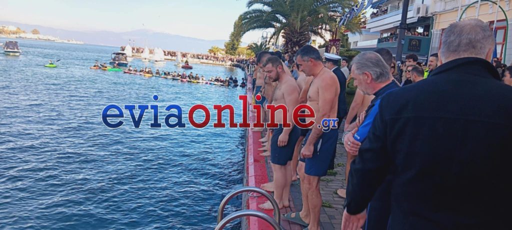 Χαλκίδα: 17χρονος μαθητής έπιασε τον σταυρό