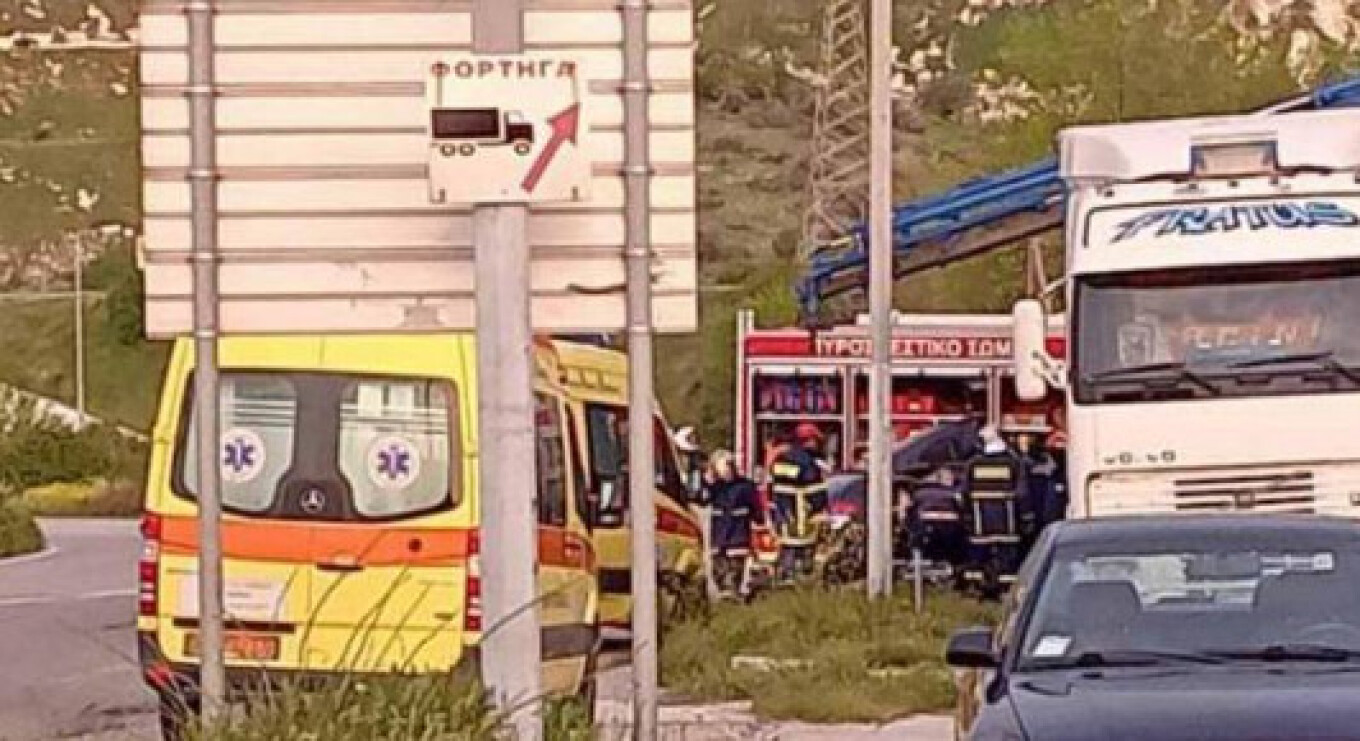 Καβάλα: Αυτοκίνητο συγκρούστηκε με φορτηγό