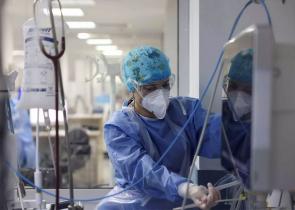 Κορωνοϊός: Στα 2.249 τα νέα κρούσματα - 30 νεκροί και 335 διασωληνωμένοι