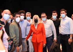 Δυναμική εκδήλωση υποστήριξης υπέρ της Φώφης Γεννηματά (εικόνες)