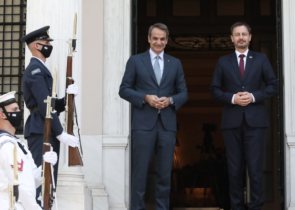 Τι συζήτησε ο Μητσοτάκης με τον Σλοβάκο Πρωθυπουργό (Video)