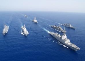 Δέκα μίλια από την Κρήτη έφτασαν τα τουρκικά πολεμικά πλοία