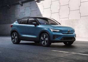 Η Volvo ξεκινάει την παραγωγή του C40 Recharge