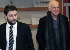 O Γιώργος Παπανδρέου «επιβεβαίωσε» στον Νίκο Ανδρουλάκη ότι θα είναι υποψήφιος