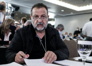 Προαναγγελία απόσυρσης της υποψηφιότητας από τον Κεγκέρογλου