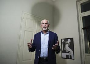 Ο Παπανδρέου, η Νέα Αλλαγή και ο Μόραλης (εικόνες)