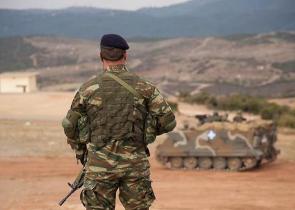 Θρίλερ σε εξέλιξη - Έλληνας στρατιωτικός έστελνε δέματα με βαρύ οπλισμό στις ΗΠΑ