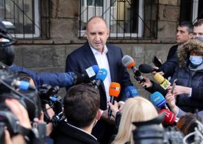Βουλγαρία – Με άνεση η επανεκλογή Ράντεφ στην προεδρία