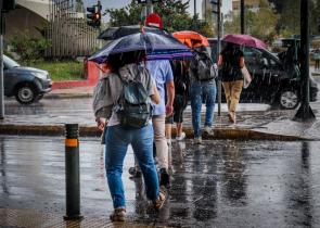 Κακοκαιρία: Καταιγίδες τις επόμενες ώρες – Πότε θα βρέξει στην Αττική (χάρτης)