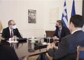 Μητσοτάκης: Ηθική υποχρέωση να χρησιμοποιήσω όλα τα εργαλεία ώστε να πείσουμε για τον εμβολιασμό (Photos)