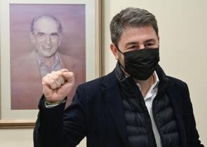 The new kid in town: ταρακουνώντας το τέλμα;