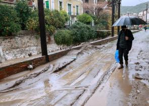 Πότε υποχωρεί η κακοκαιρία «Διομήδης»