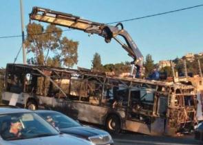 Φωτιά σε λεωφορείο στην Παλλήνη (Photos)