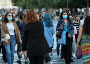 Μέτρα προστασίας και ανοιχτή οικονομία: Η απάντηση της Κυβέρνησης στη νέα πραγματικότητα