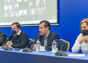 Πολιτική Ακαδημία ΝΔ: «Η αλήθεια για την αντιμετώπιση της πανδημίας και την ενίσχυση του ΕΣΥ»