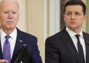 Μπάιντεν στον Ζελένσκι: Οι ΗΠΑ θα απαντήσουν αποφασιστικά σε τυχόν ρωσική επίθεση