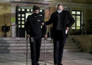 Μένιος Φουρθιώτης: Πήρε εξιτήριο από το ΚΑΤ – Μεταφέρθηκε στις φυλακές Ναυπλίου