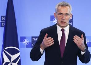 Στόλτενμπεργκ: Η Ρωσία ενδέχεται να χρησιμοποιήσει χημικά όπλα