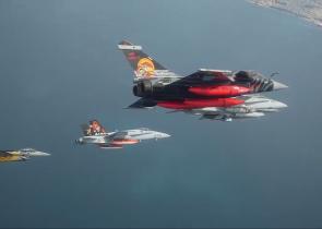 Άσκηση Tiger Meet 2022 : Μαχητικά αεροσκάφη σε σχηματισμό πέταξαν πάνω από την Ακρόπολη (Βίντεο)