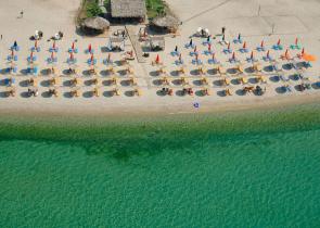 ΕΕ: Η αξιολόγηση για την καθαρότητα στα ύδατα κολύμβησης – Η θέση της Ελλάδας