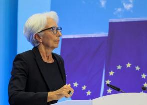 Λαγκάρντ: Θα τα καταφέρουμε να τιθασεύσουμε τον πληθωρισμό