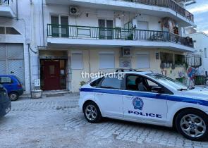 Θεσσαλονίκη: 52χρονος βρέθηκε μαχαιρωμένος στο σπίτι του
