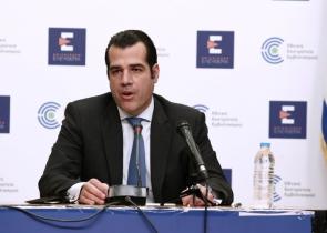 Πλεύρης: Το φθινόπωρο τα επικαιροποιημένα εμβόλια για την Όμικρον στην Ελλάδα