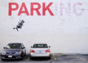 Λος Άντζελες: Έργο του Banksy ανεβάζει την αξία ιστορικού κτιρίου (Photo)