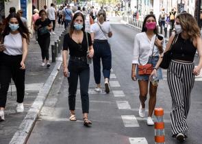 Κορωνοϊός: 38 θάνατοι σε μία εβδομάδα, αύξηση της θετικότητας