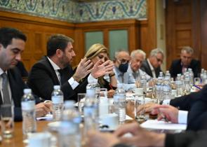 ΠΑΣΟΚ: Στο πλευρό των δανειοληπτών ξανά με νέα τροπολογία