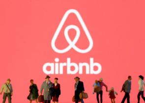 Η Ιταλία διεκδικεί 779,5 εκατ. ευρώ από την Airbnb για διαφυγόντες φόρους