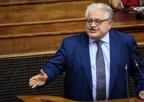 Επιτροπή Θεσμών: Ο Κωνσταντίνος Τζαβάρας ζήτησε να αντικατασταθεί
